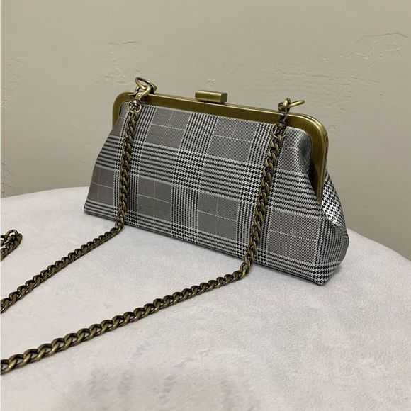 Handmade Genuine Leather Push-lock Clutch/Shoulder Bag/Crossbody & 2 Chains - Picture 12 of 16